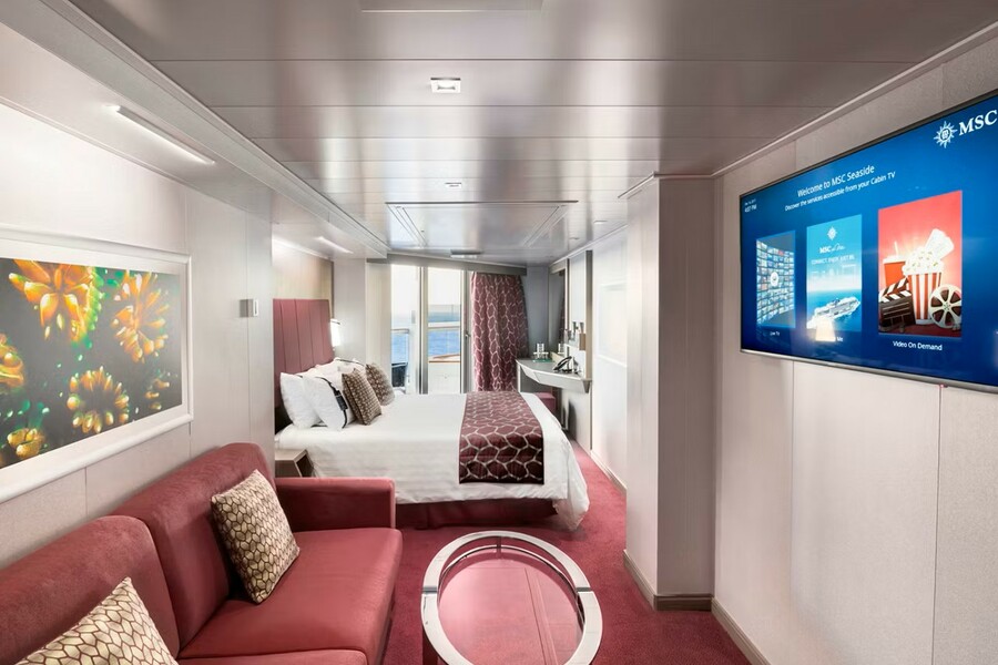 MSC Seaview - Premium Suite Aurea with Whirlpool.jpg